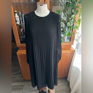 Aritzia Wilfred - Daydreamer Black Chiffon - Midi Dress - Size S